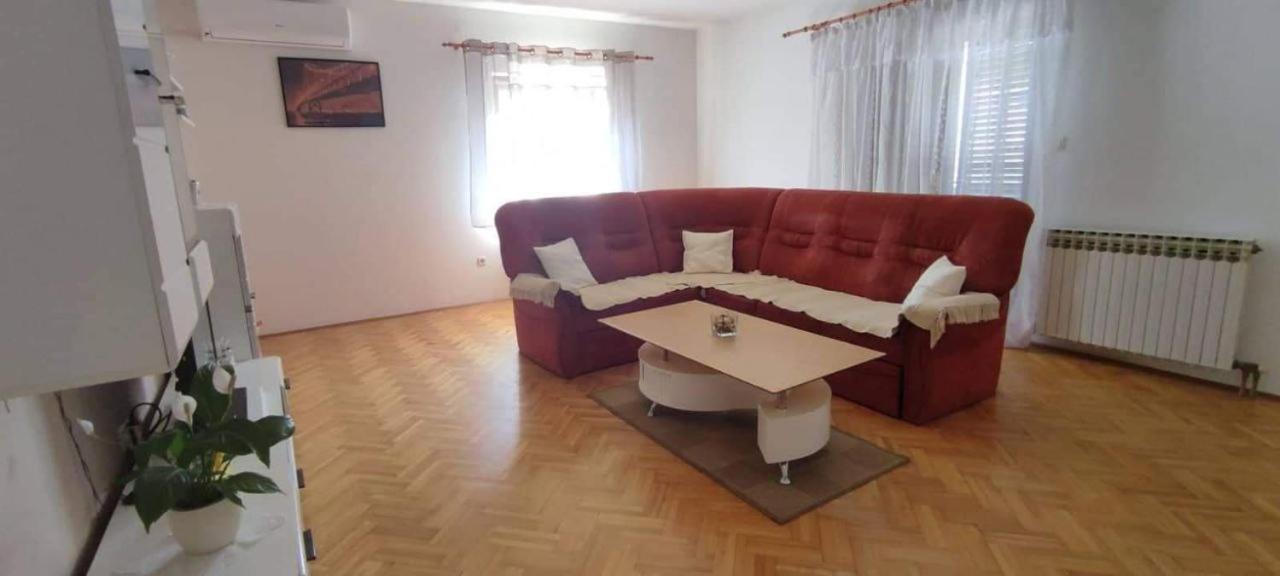 Apartment Eva Rovinjsko Selo Exterior photo